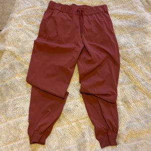 Lulu joggers